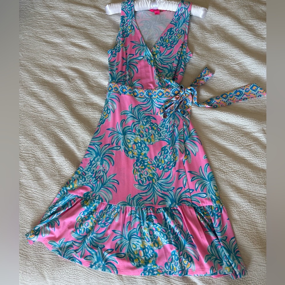 Lilly Pulitzer Misha Wrap Dress XS – Pink Tropical Print, Flowy & Vibrant - Picture 4 of 7